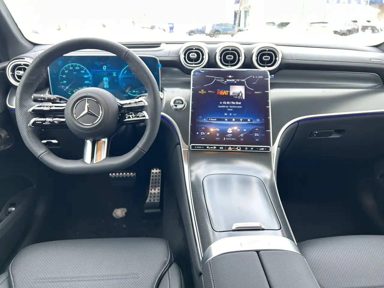 Mercedes-Benz GLC снимка Mercedes-Benz GLC