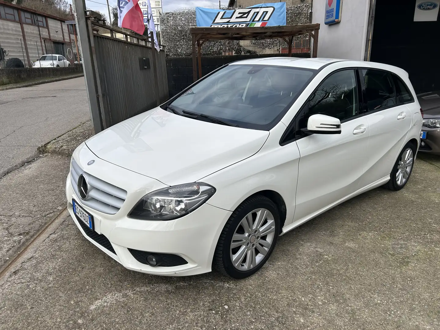 Mercedes-Benz B 180 Classe B - T246 cdi Premium auto Weiß - 2