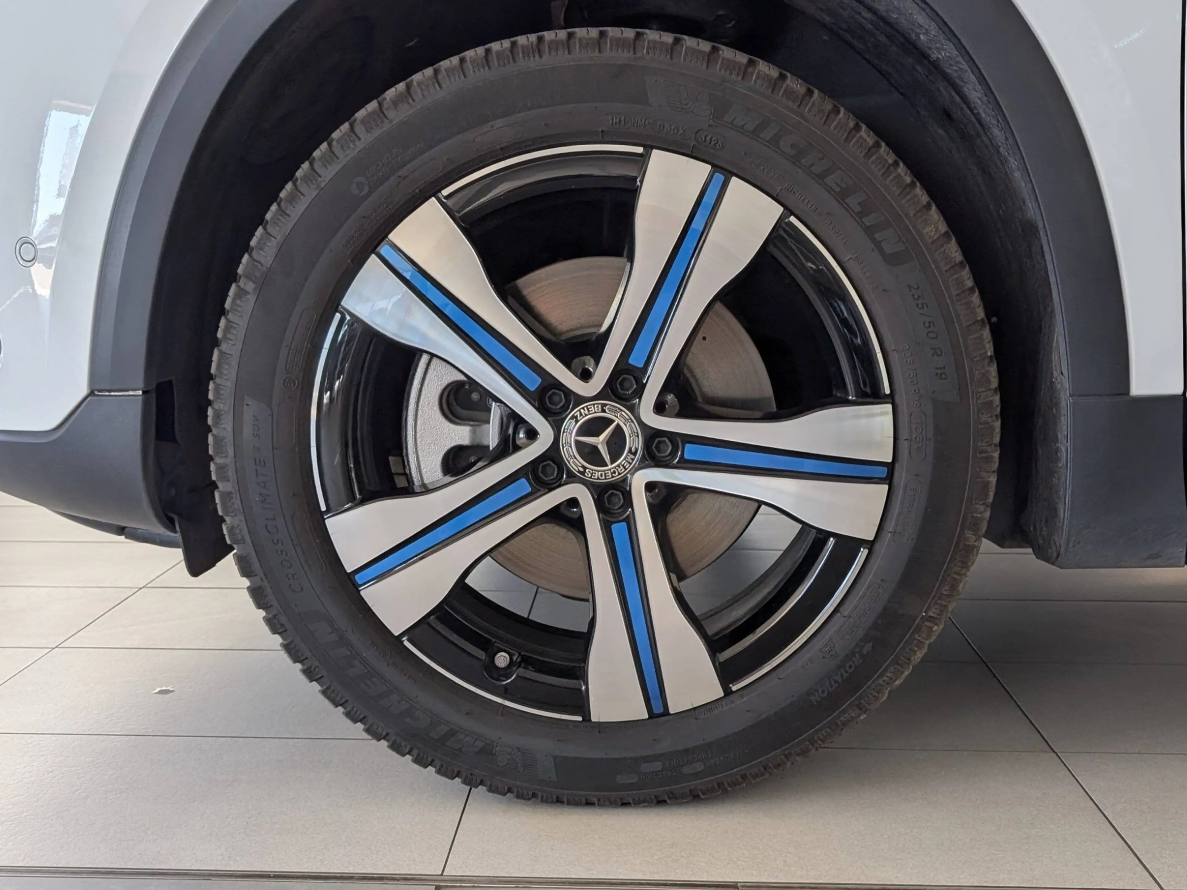 Mercedes-Benz EQA 250 + Progressive Kamera Allwetter ACC — photo 7