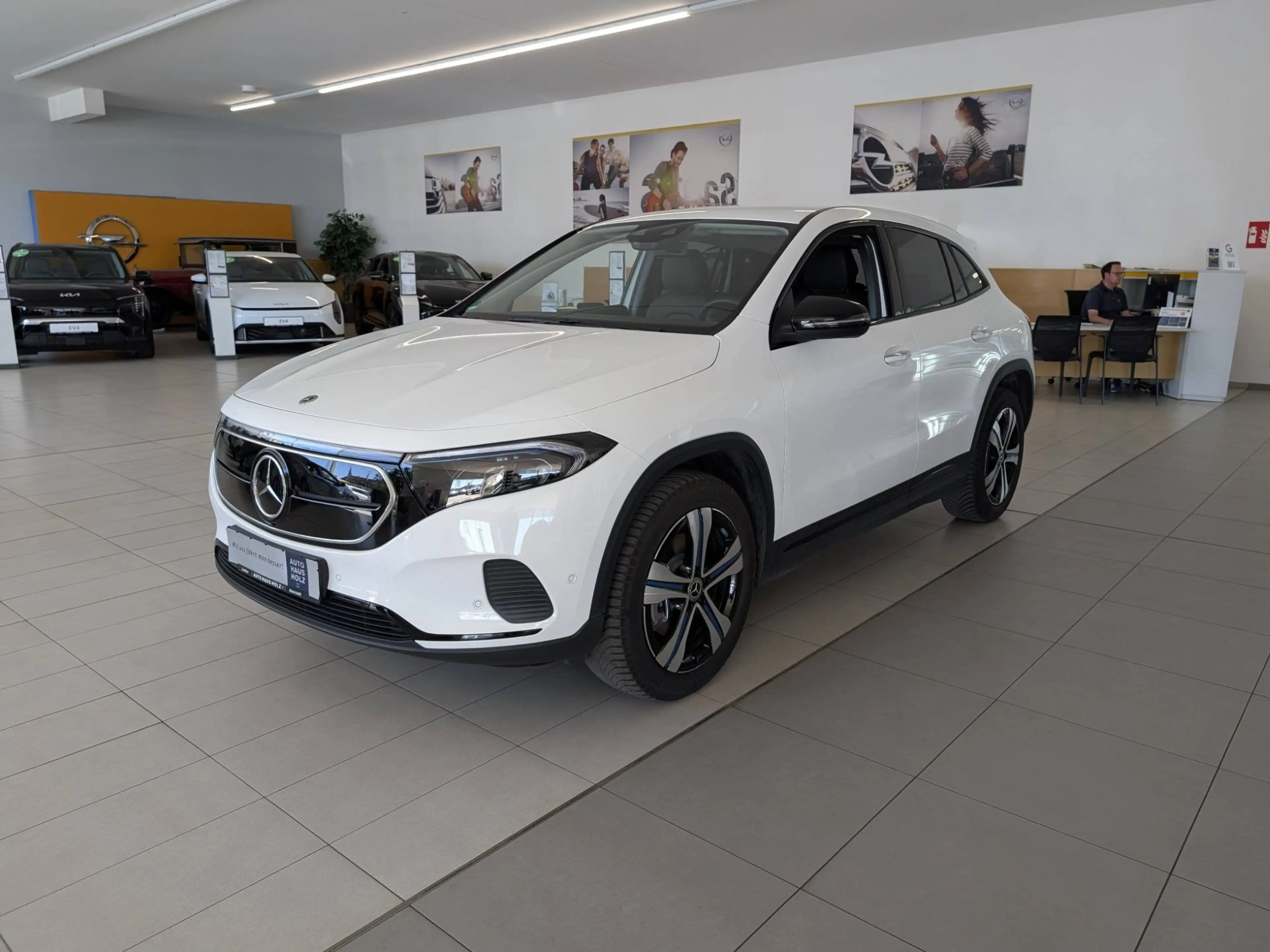 Mercedes-Benz EQA 250 + Progressive Kamera Allwetter ACC