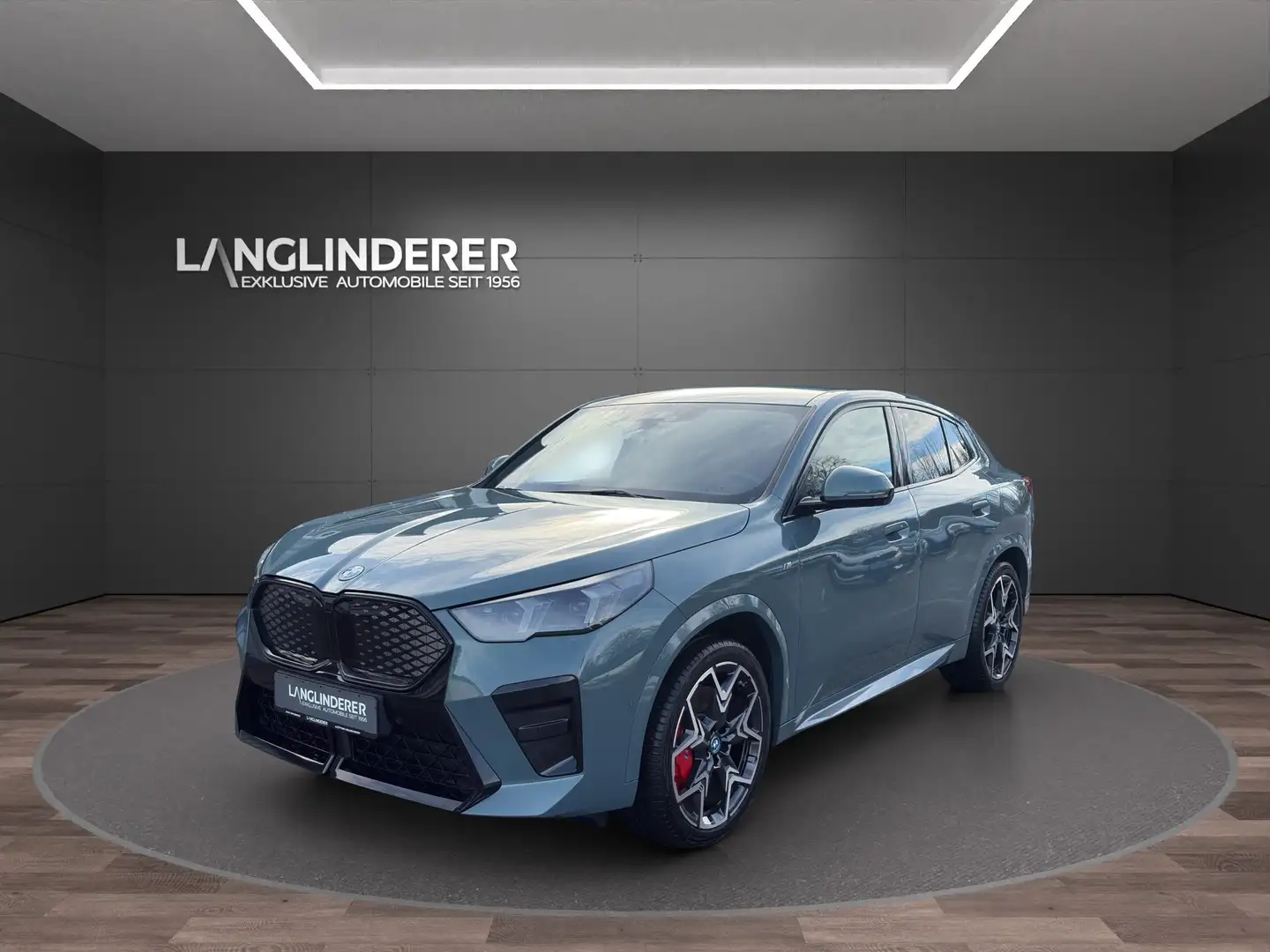 BMW iX2 xDrive30 MSportPRO NP 74.379,- Head-Up HiFi Grün - 1