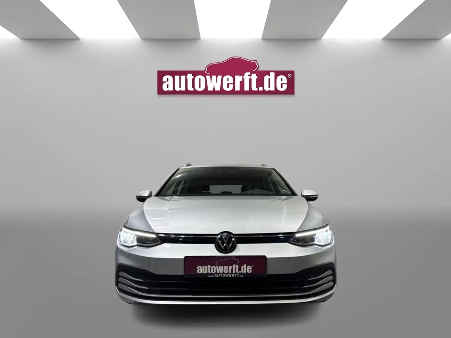 Volkswagen Golf Variant 8 2.0 TDI DSG LIFE CAM SHZ NAVI 16Z TEMPOMAT EU6d Silber - 2