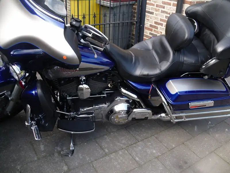 Harley-Davidson Electra Glide - foto 5