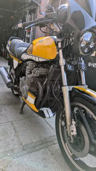Yamaha XJ 900 - foto 2