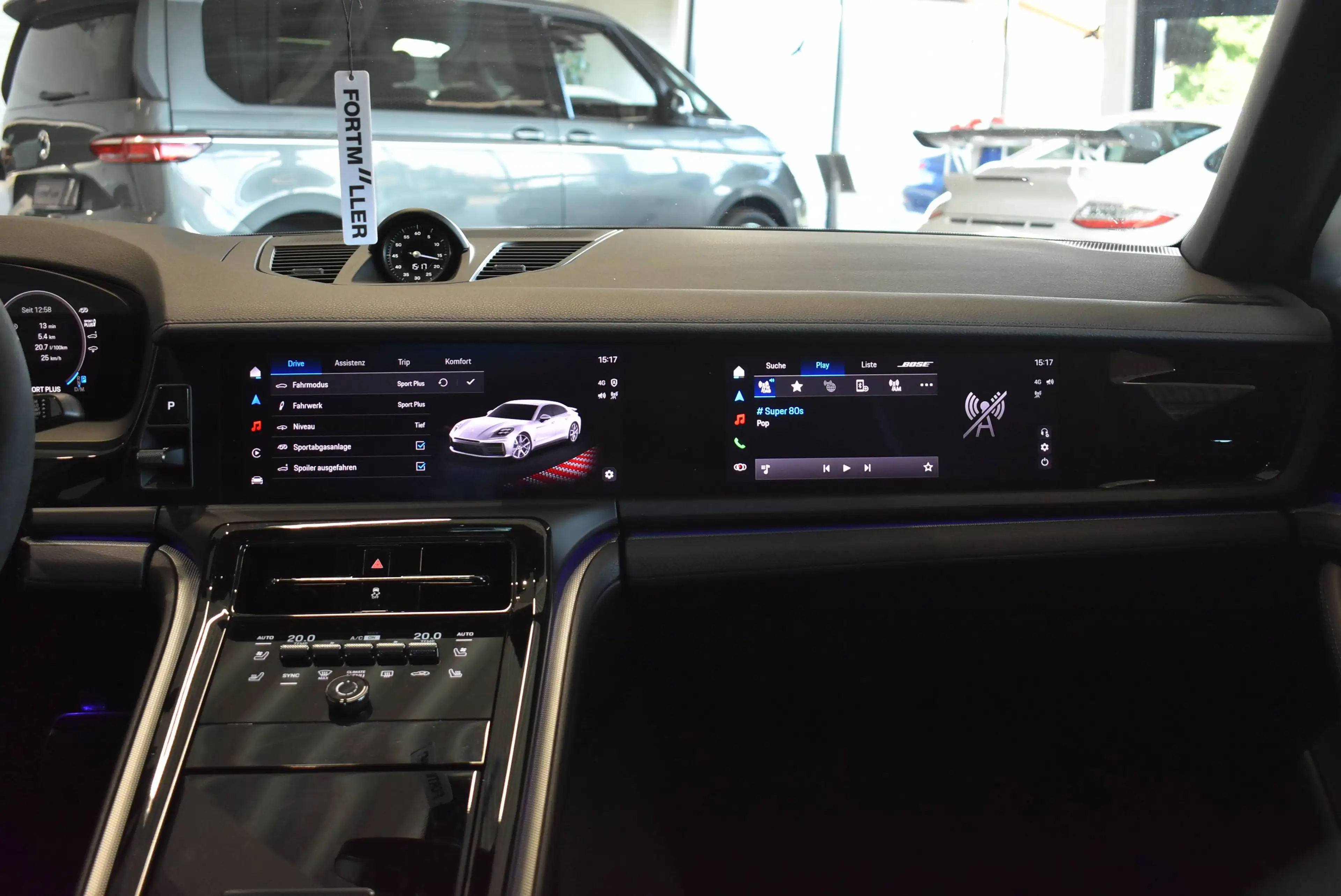 Porsche Panamera 4 E-Hybrid — photo 15