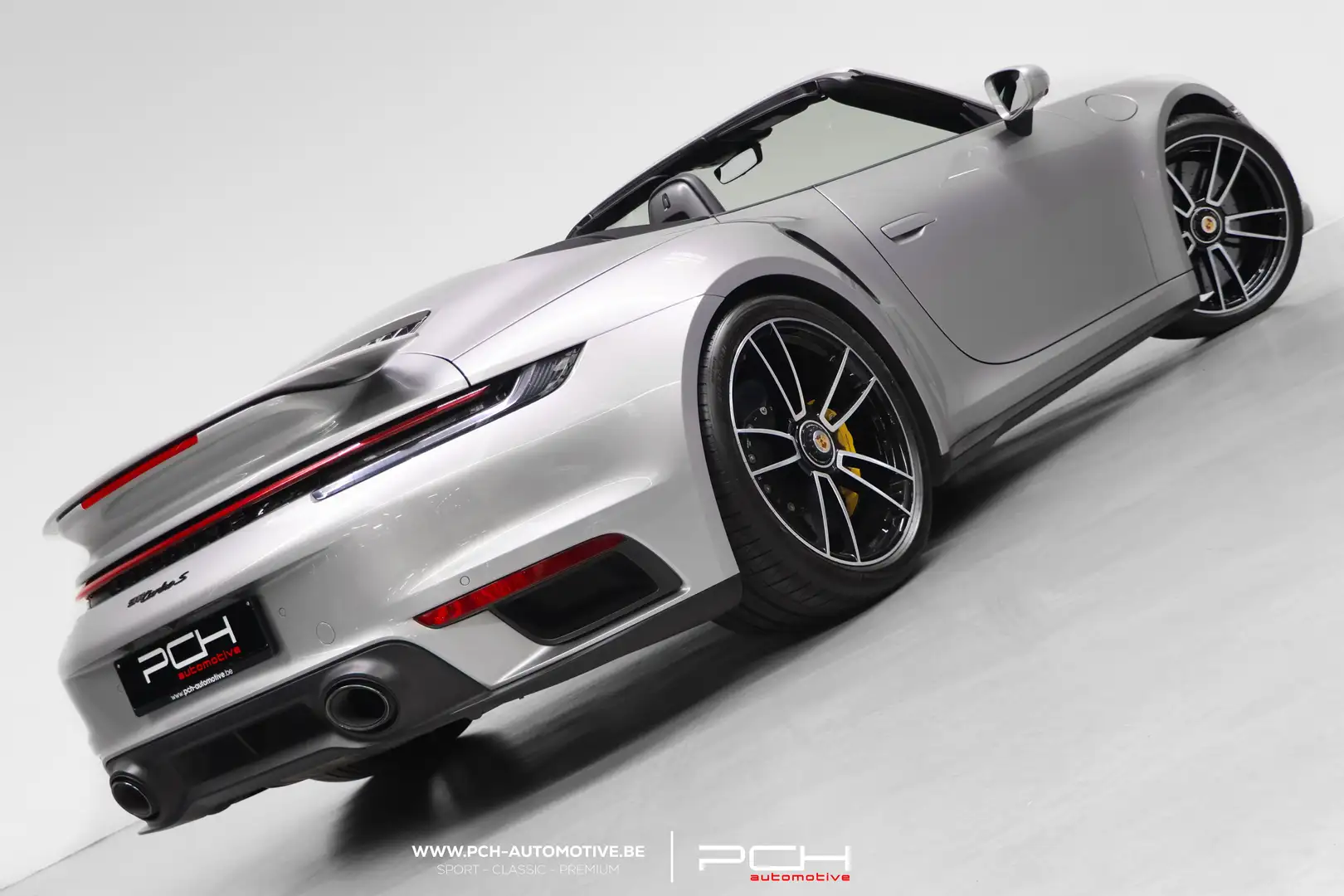 Porsche 911 992 Turbo S Cabriolet 3.8 BiTurbo 650cv - Approved Zilver - 2