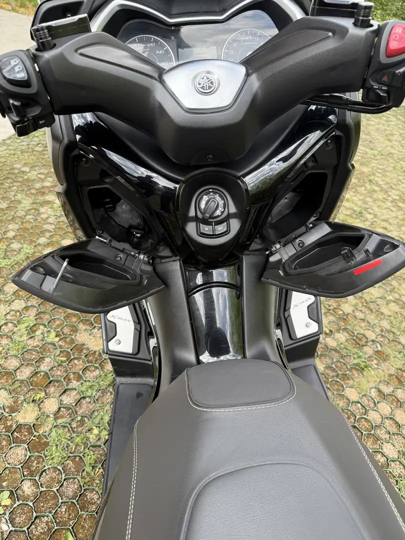 Yamaha X-Max 125 iron max Akra Noir - 1
