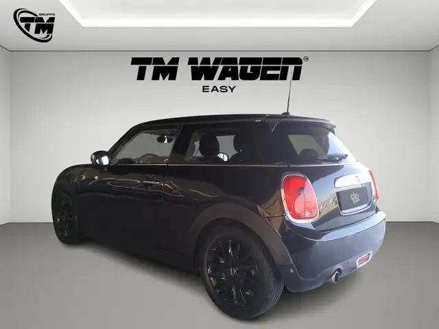 Mini Hatch view 7