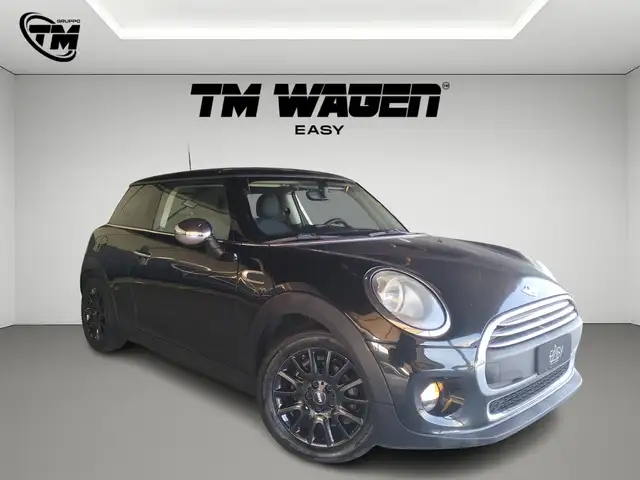 Mini Hatch view 4