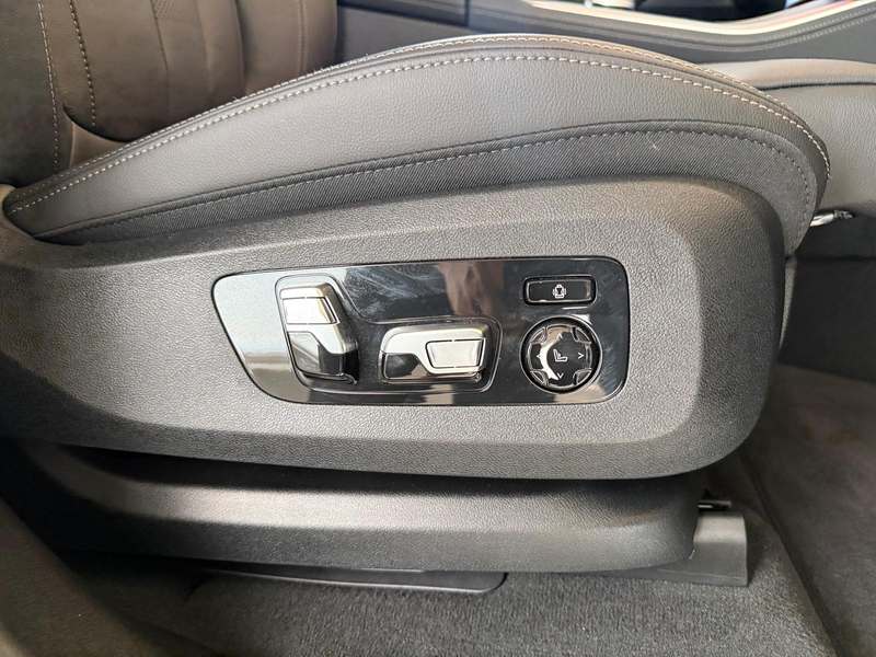 BMW X5 40i xDrive xLine-Pano/ACC/360/LED — photo 10