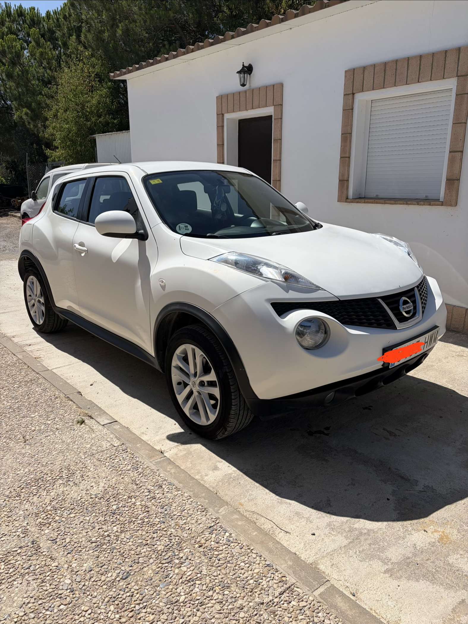 Nissan Juke 1.5dCi Acenta 4x2 - foto 1
