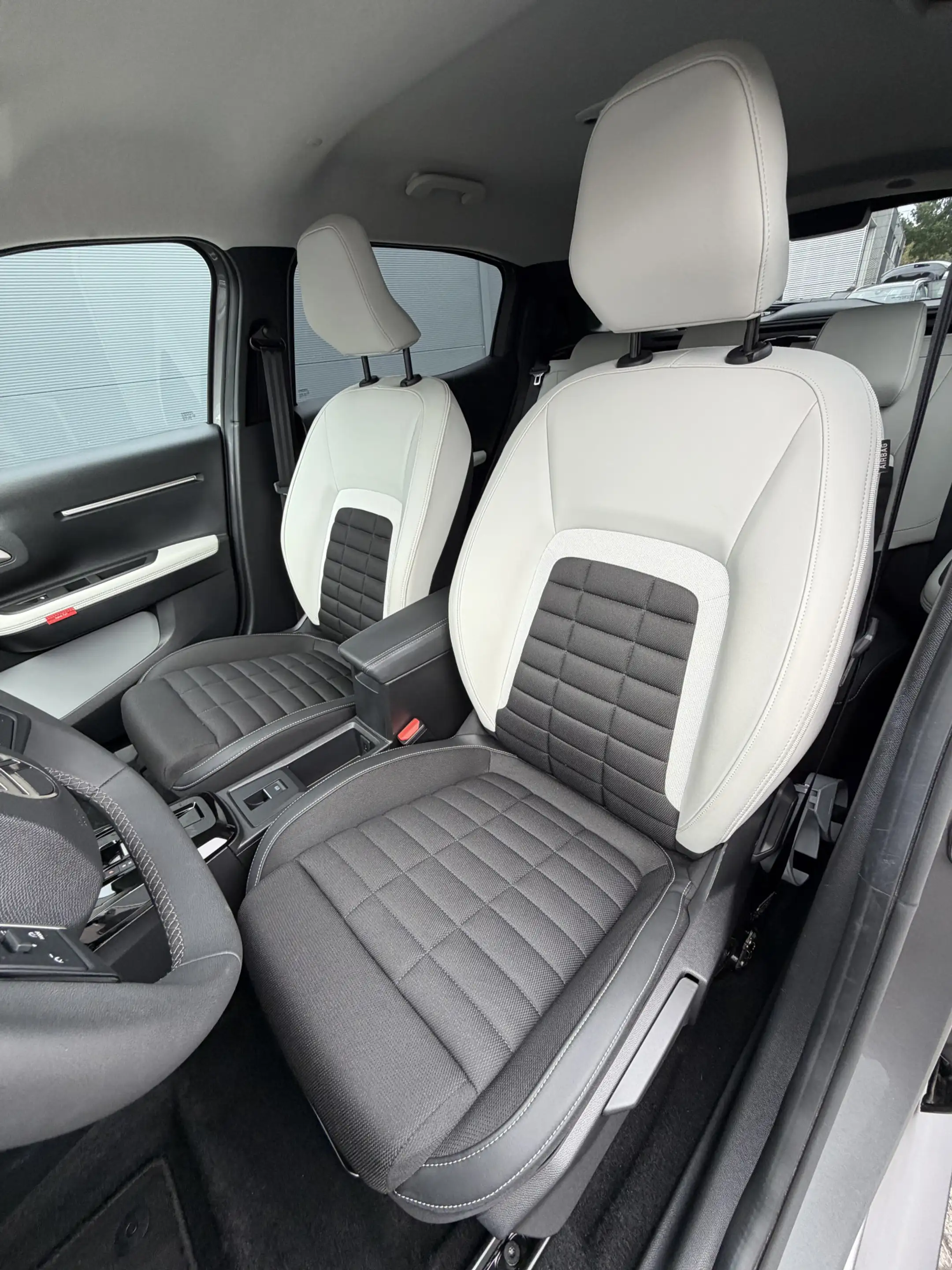 Citroen C3 Aircross Ë-C3 Max 113pk Comfort Range 44 kWh (Camera - Park — photo 11