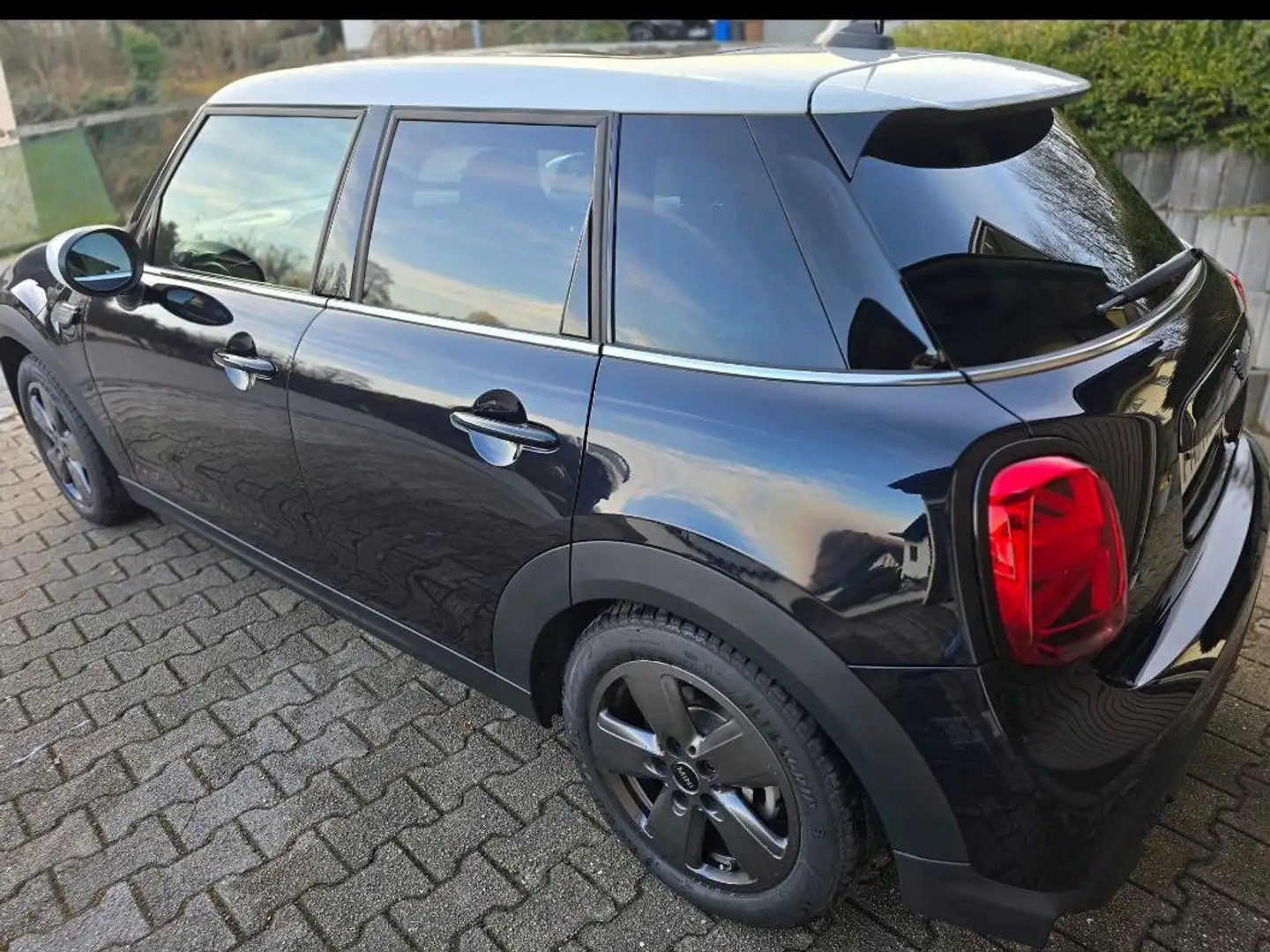 MINI Cooper MINI 5-TÜRER Aut. Yours Trim Blau - 2