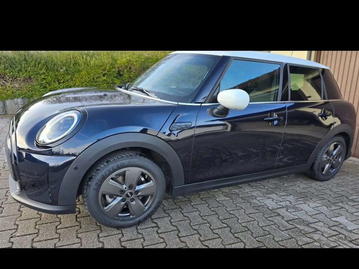 MINI Cooper MINI 5-TÜRER Aut. Yours Trim Blau - 1