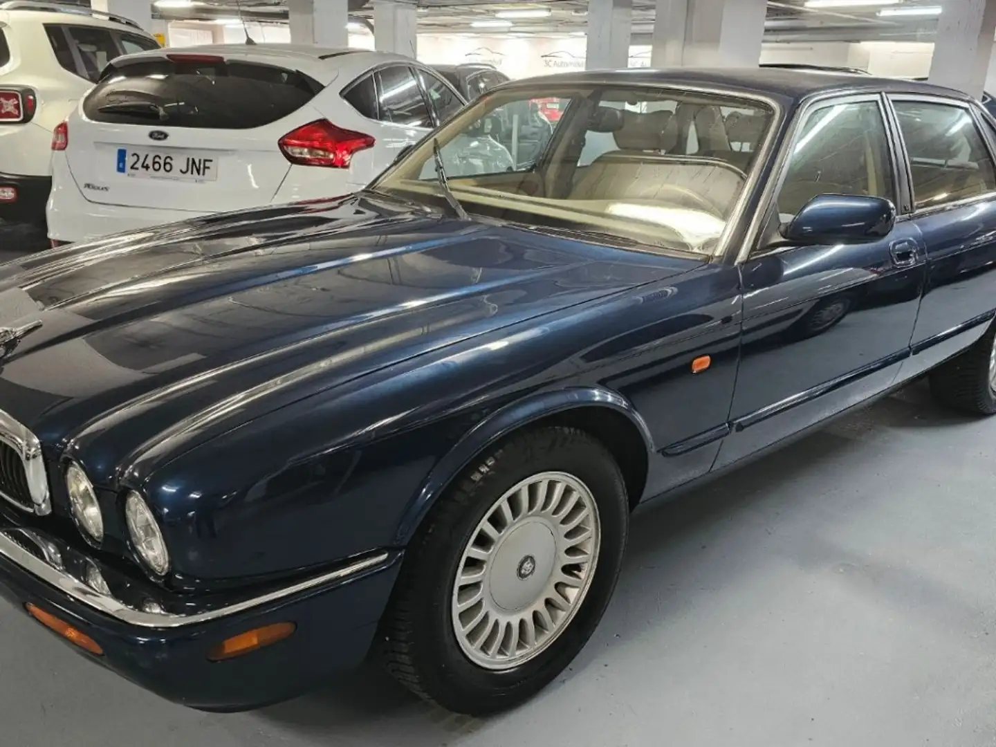 Jaguar XJ XJ8 3.2 Executive Azul - 2