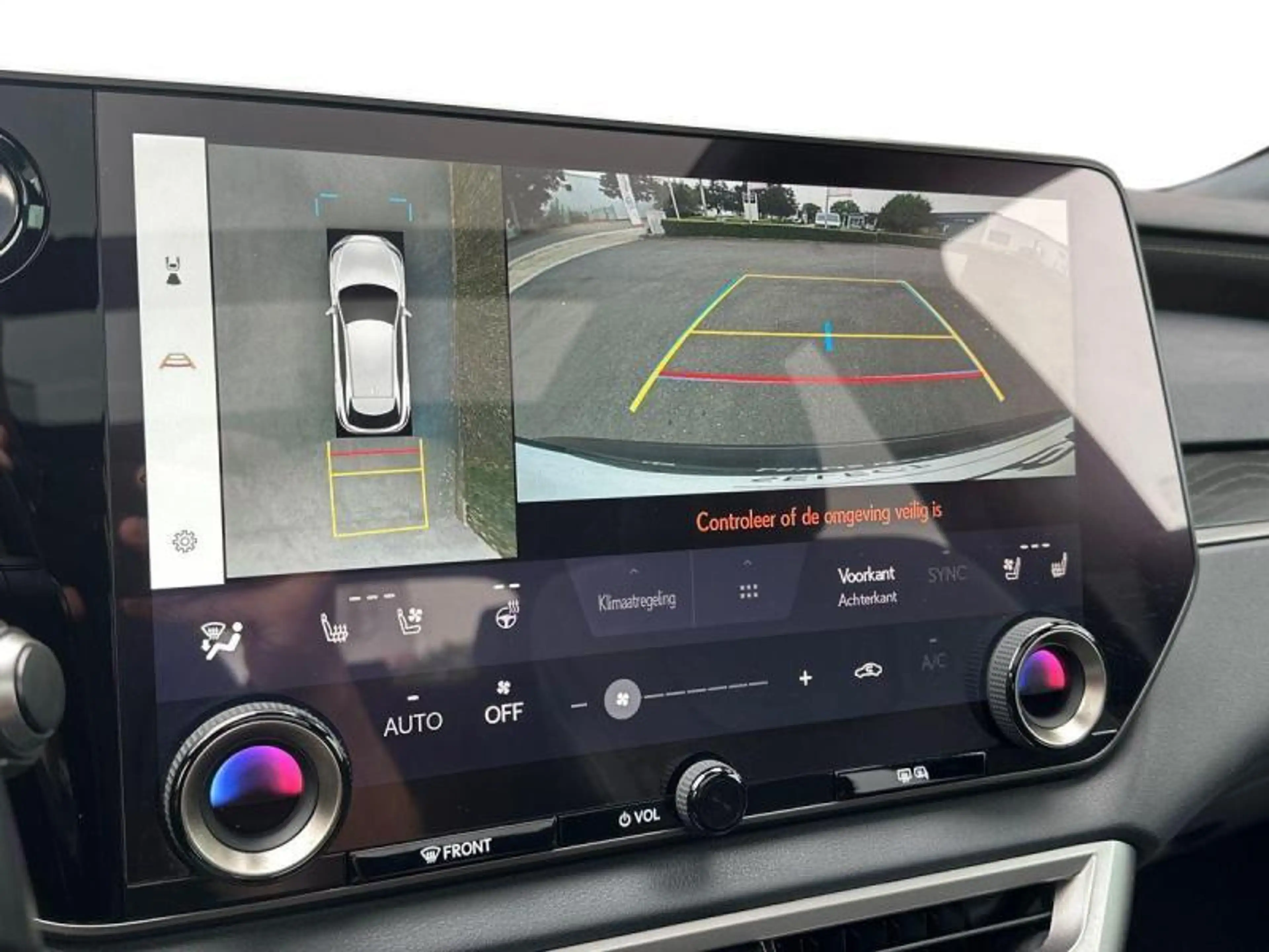 Lexus RX 450h Privilege Line 4x4+panodak+360°cam+nav+sens V+A — photo 11