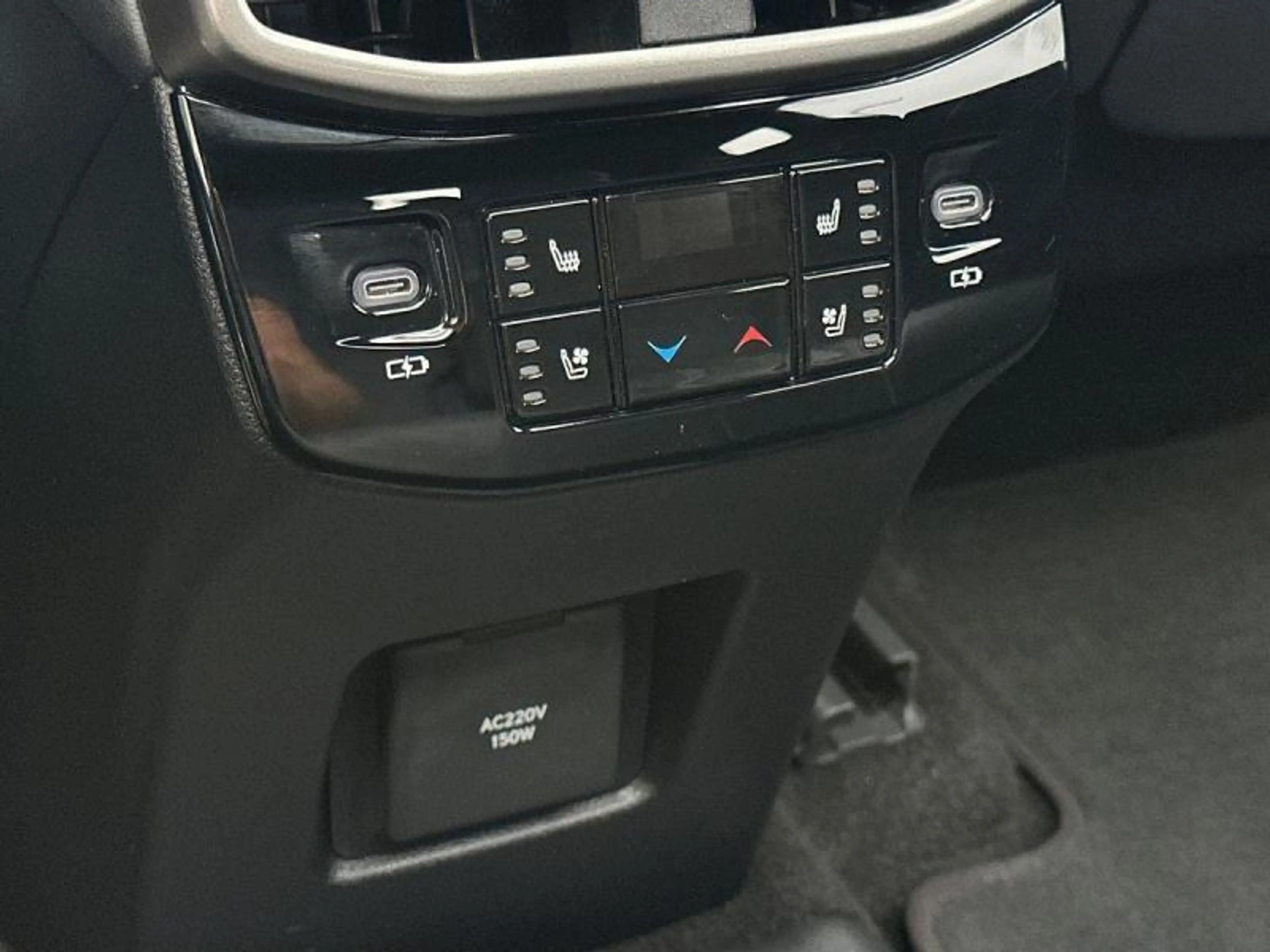 Lexus RX 450h Privilege Line 4x4+panodak+360°cam+nav+sens V+A — photo 12