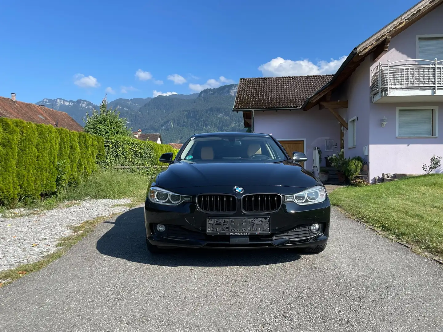 BMW 320 320d/Leder/Navi/Head Up Display Schwarz - 1