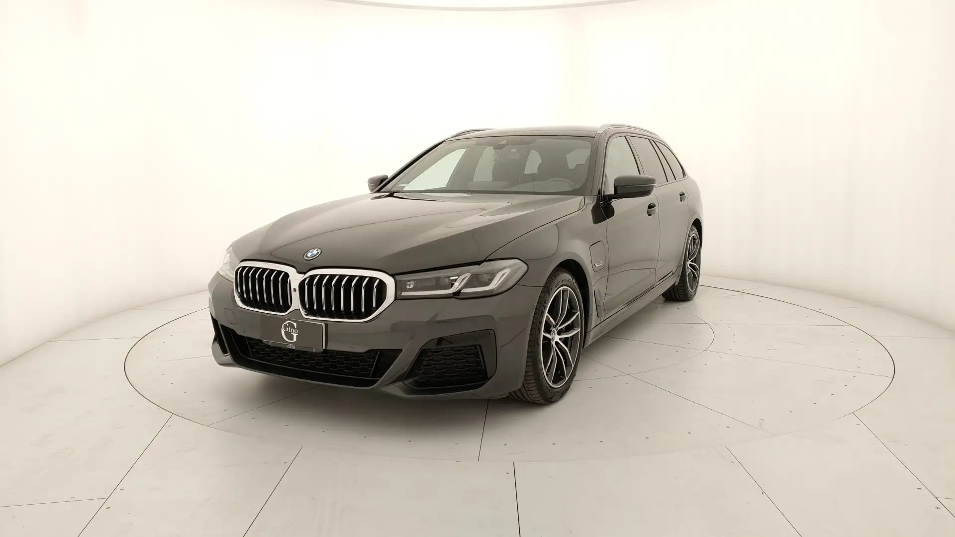 BMW 530 e Touring Msport auto Nero - 1