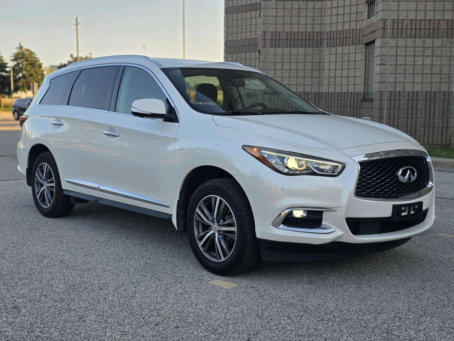 2018 Infiniti QX60 AWD Premium**3 YEARS WARRANRT