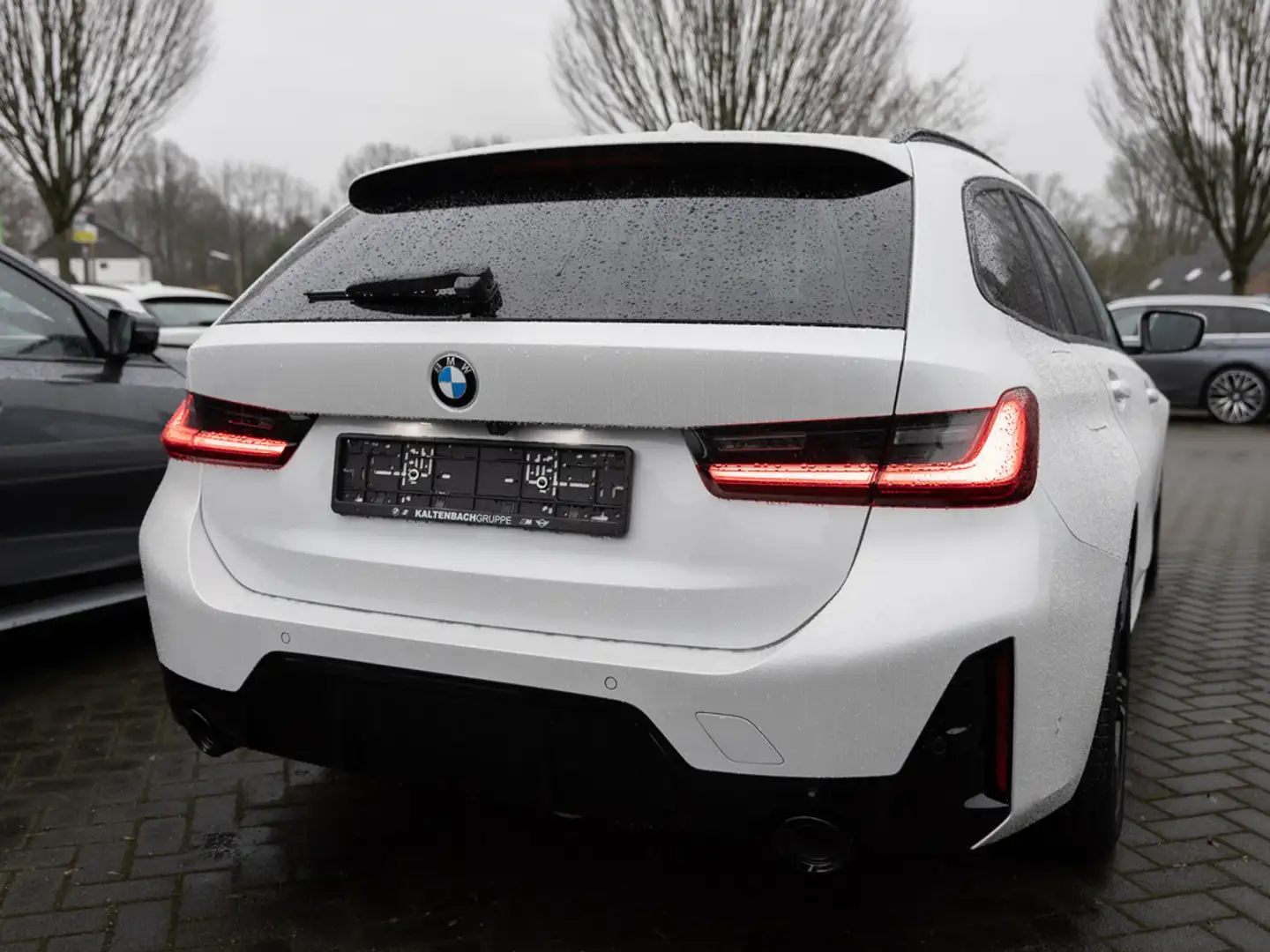 BMW 320 d Touring xDrive M-Sport Pro FACEL. 360° Weiß - 2