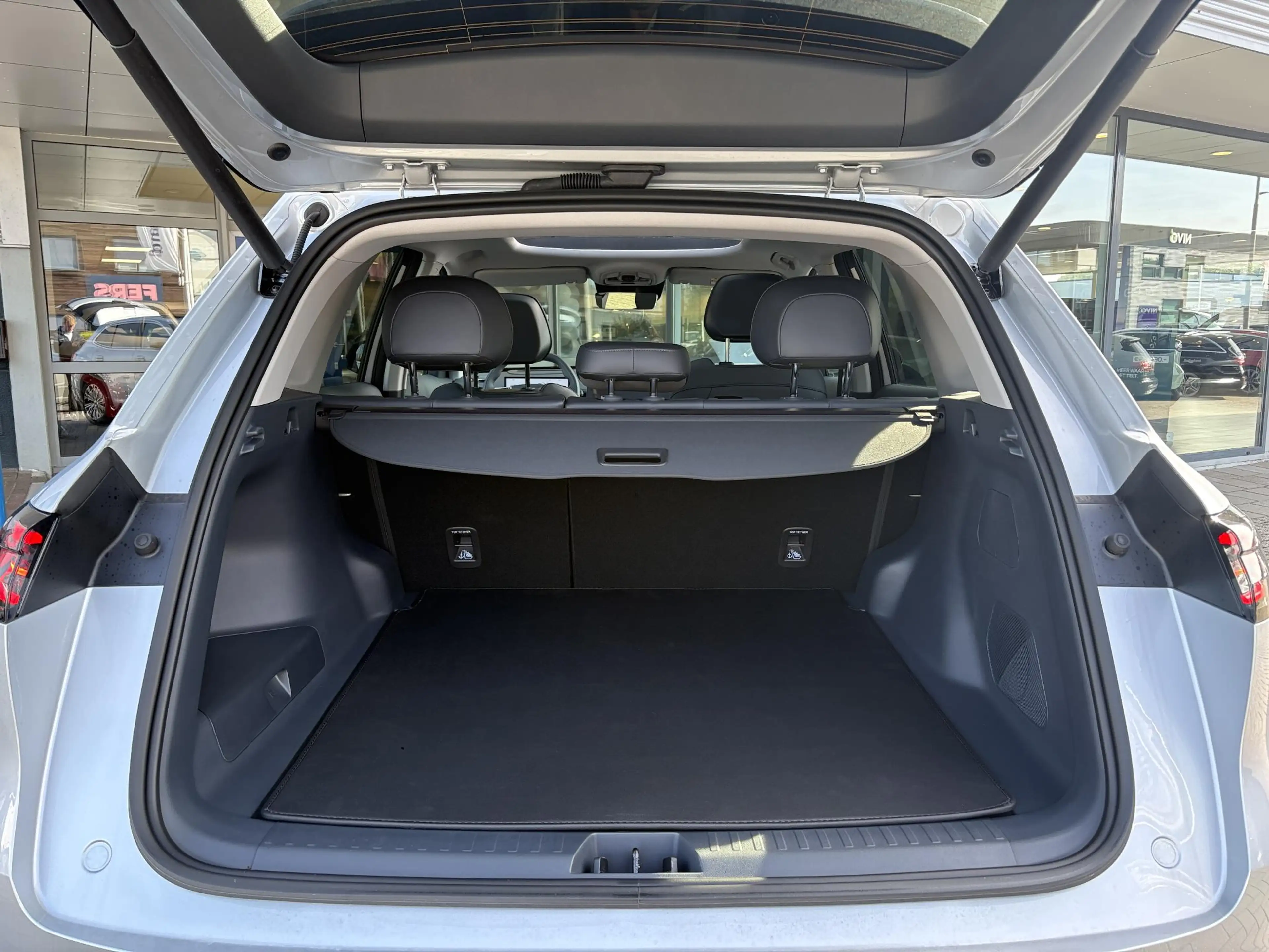 Geely Starray EM-i 1.5 Max+ 262 PK | Panoramadak | Stoelverwarming & — photo 10