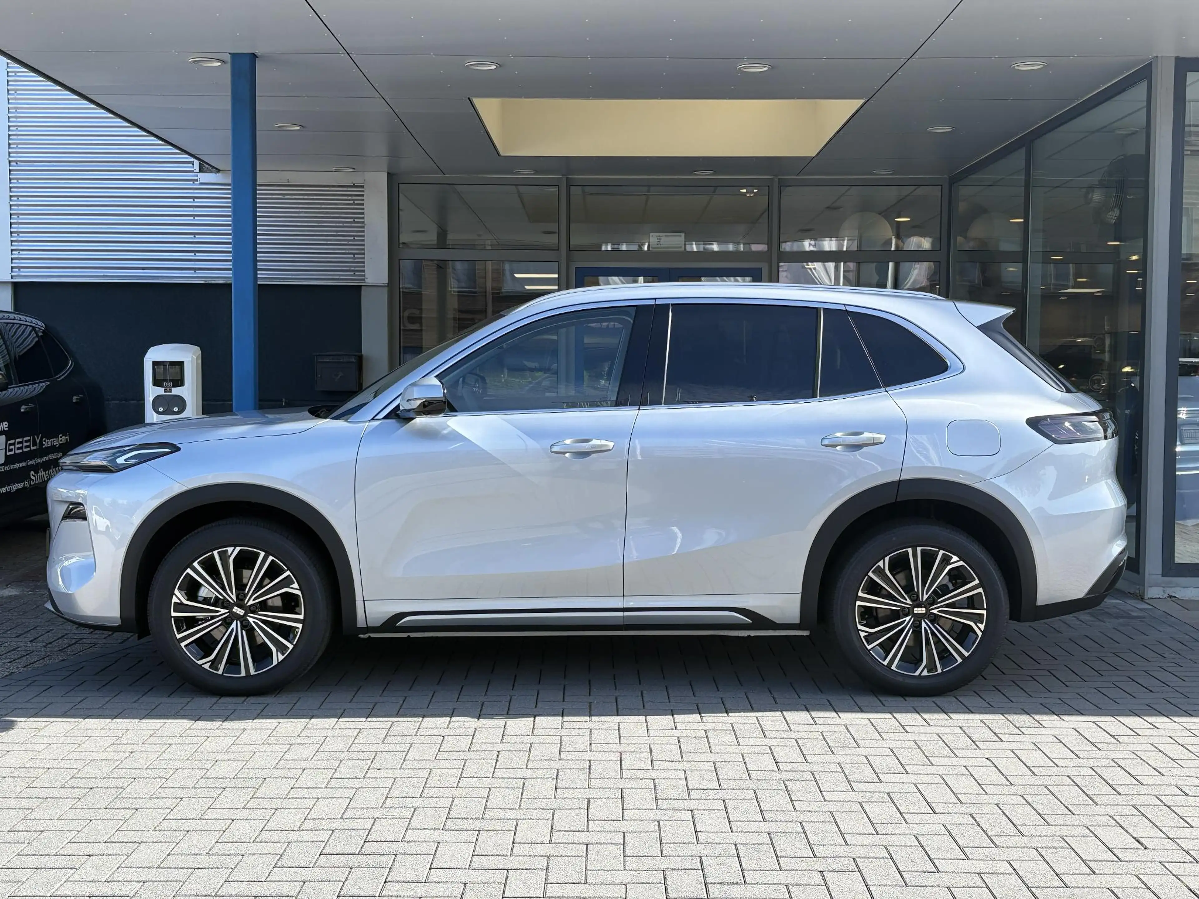 Geely Starray EM-i 1.5 Max+ 262 PK | Panoramadak | Stoelverwarming & — photo 12