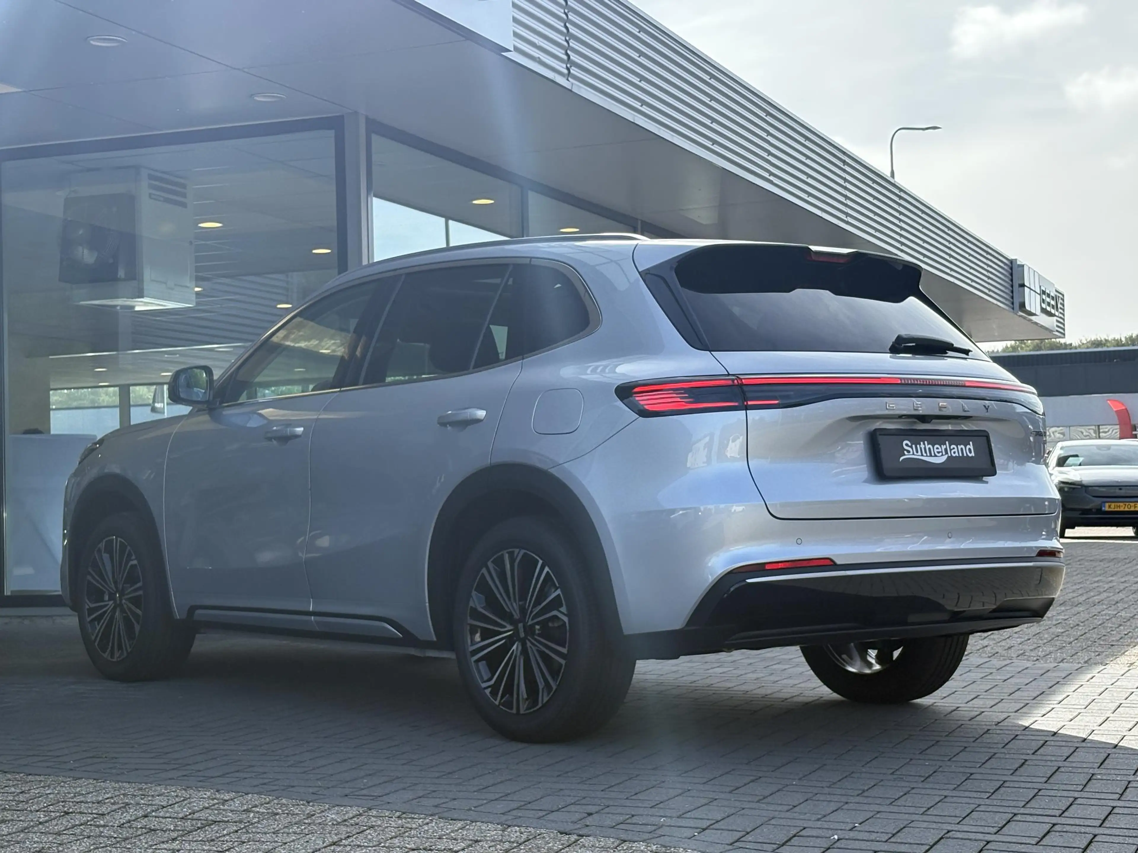 Geely Starray EM-i 1.5 Max+ 262 PK | Panoramadak | Stoelverwarming & — photo 7