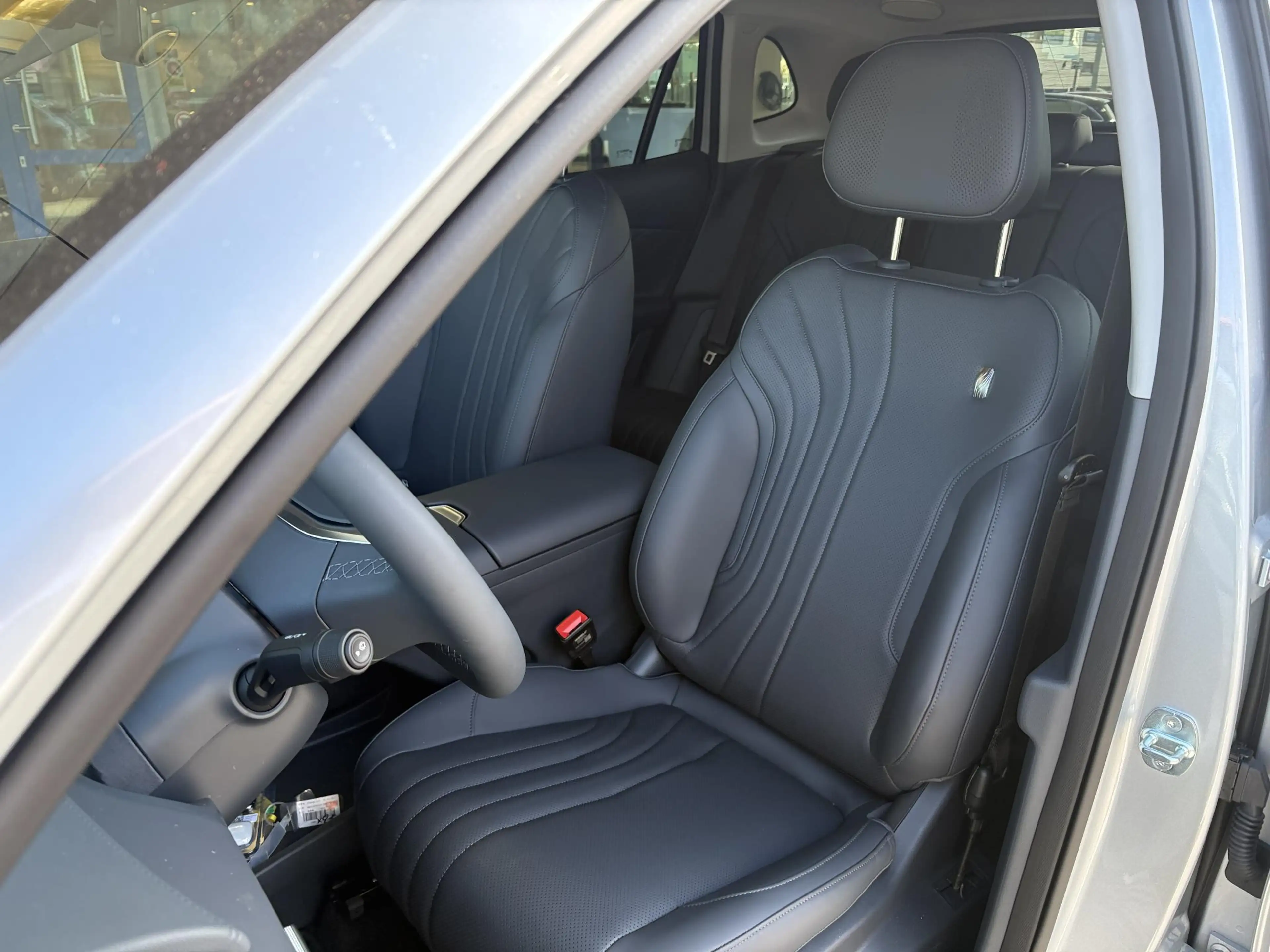 Geely Starray EM-i 1.5 Max+ 262 PK | Panoramadak | Stoelverwarming & — photo 13