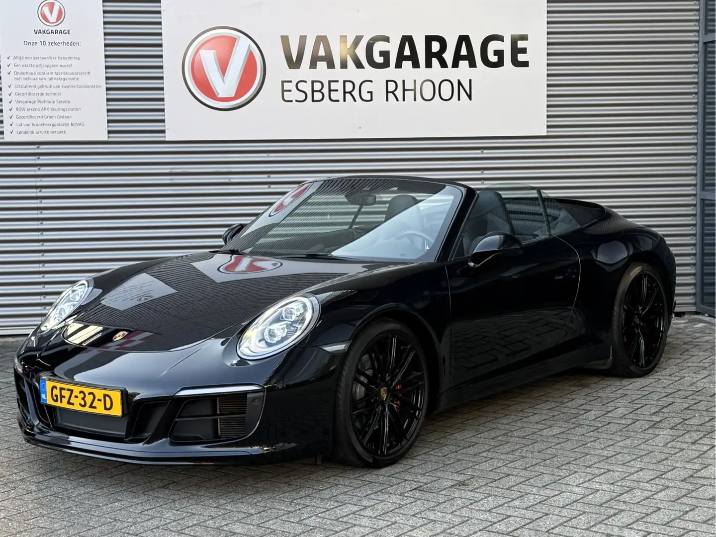 Porsche 991 Cabrio 3.0 Carrera S PDK,PDLS+,CHRONO Noir - 1
