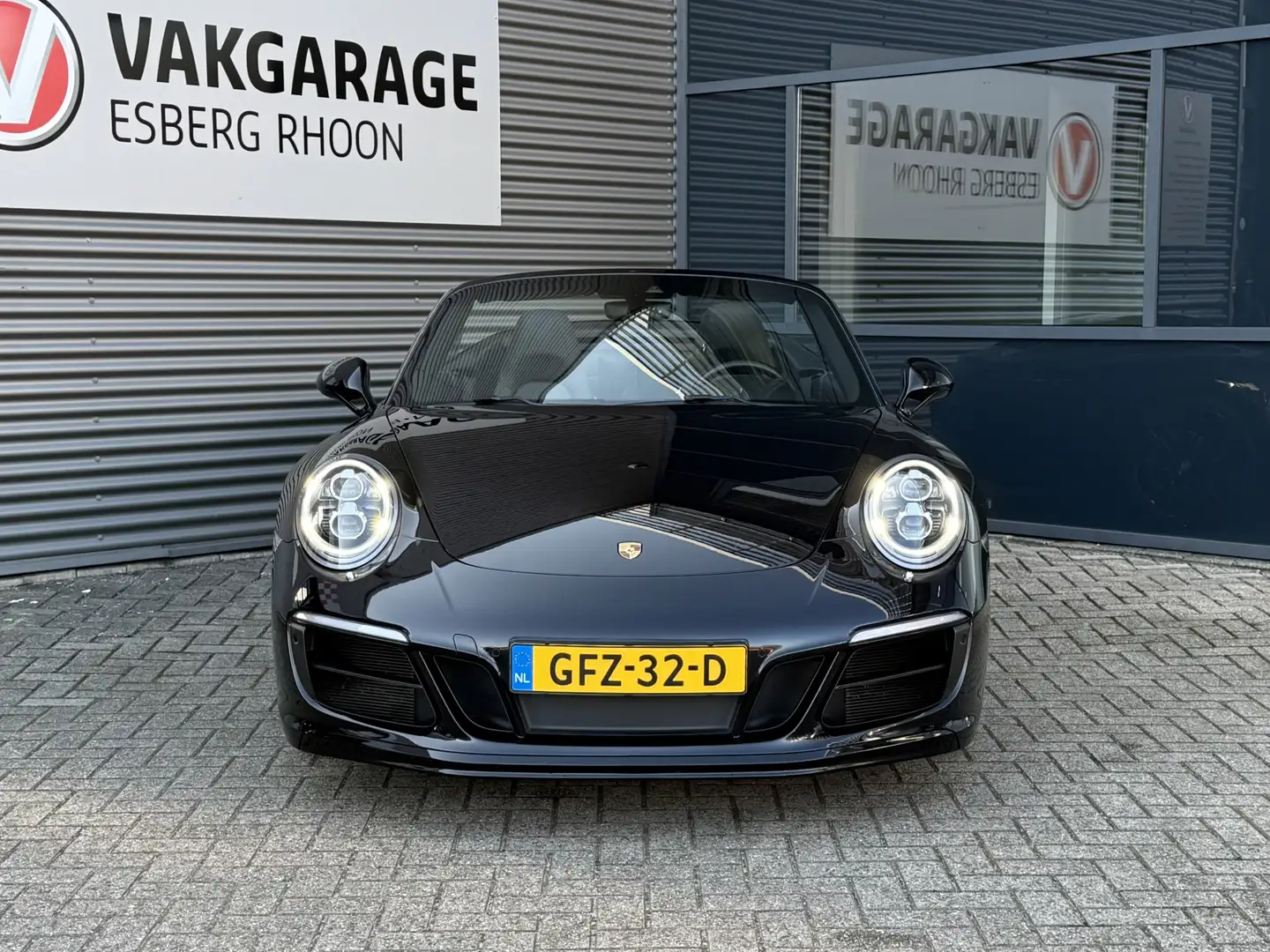 Porsche 991 Cabrio 3.0 Carrera S PDK,PDLS+,CHRONO Noir - 2