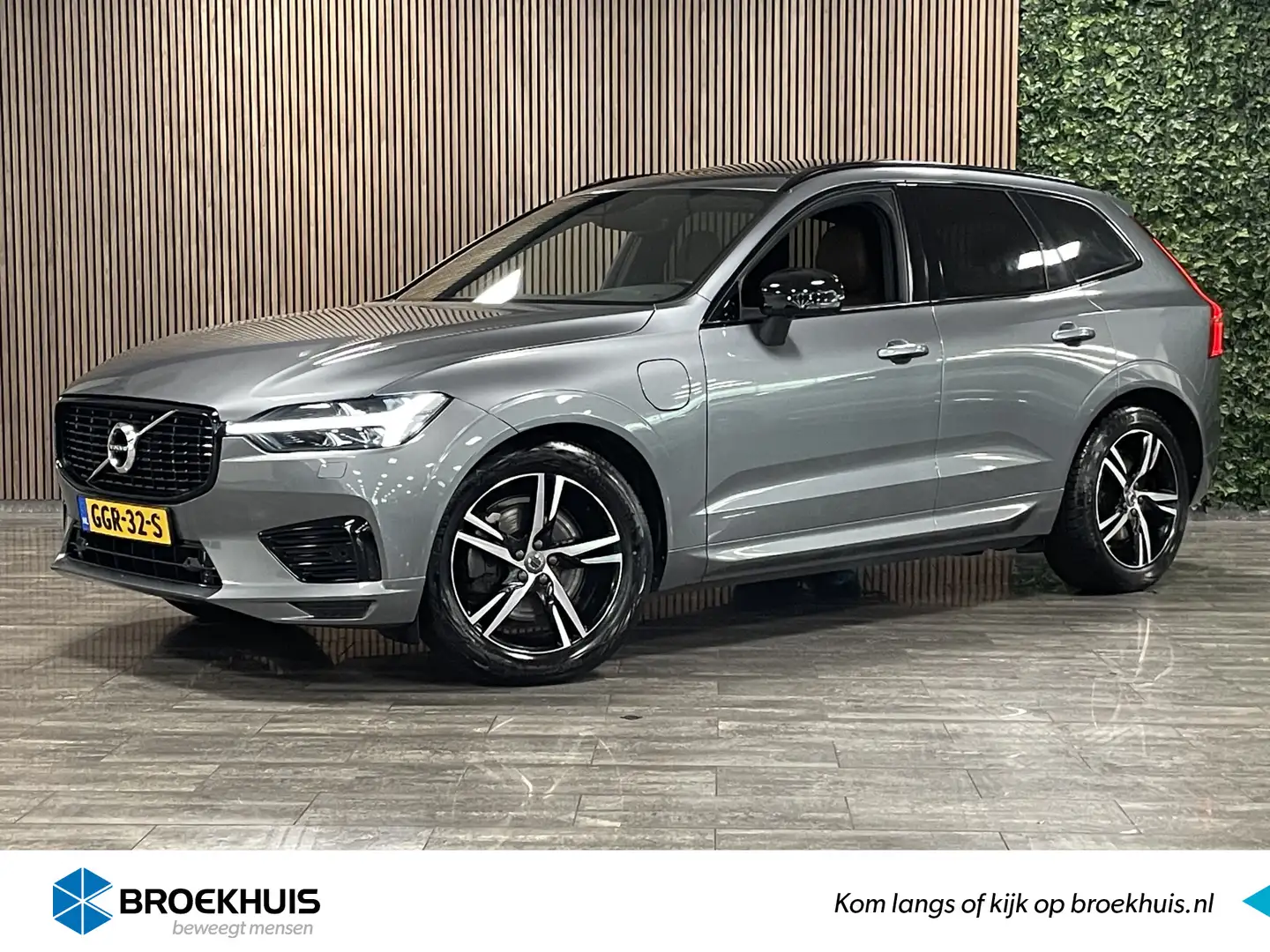Volvo XC60 T6 AWD Recharge R-Design | Uniek! | Luchtvering | Grau - 1