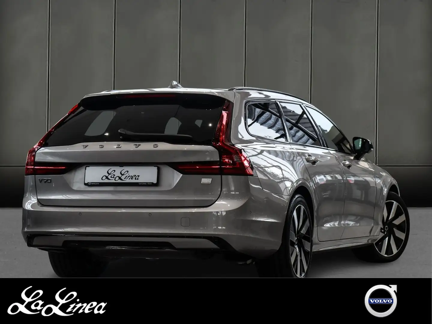 Volvo V90 T8 AWD Recharge Ultra Dark NP:97.250,-//B&W/FOU... Grijs - 2