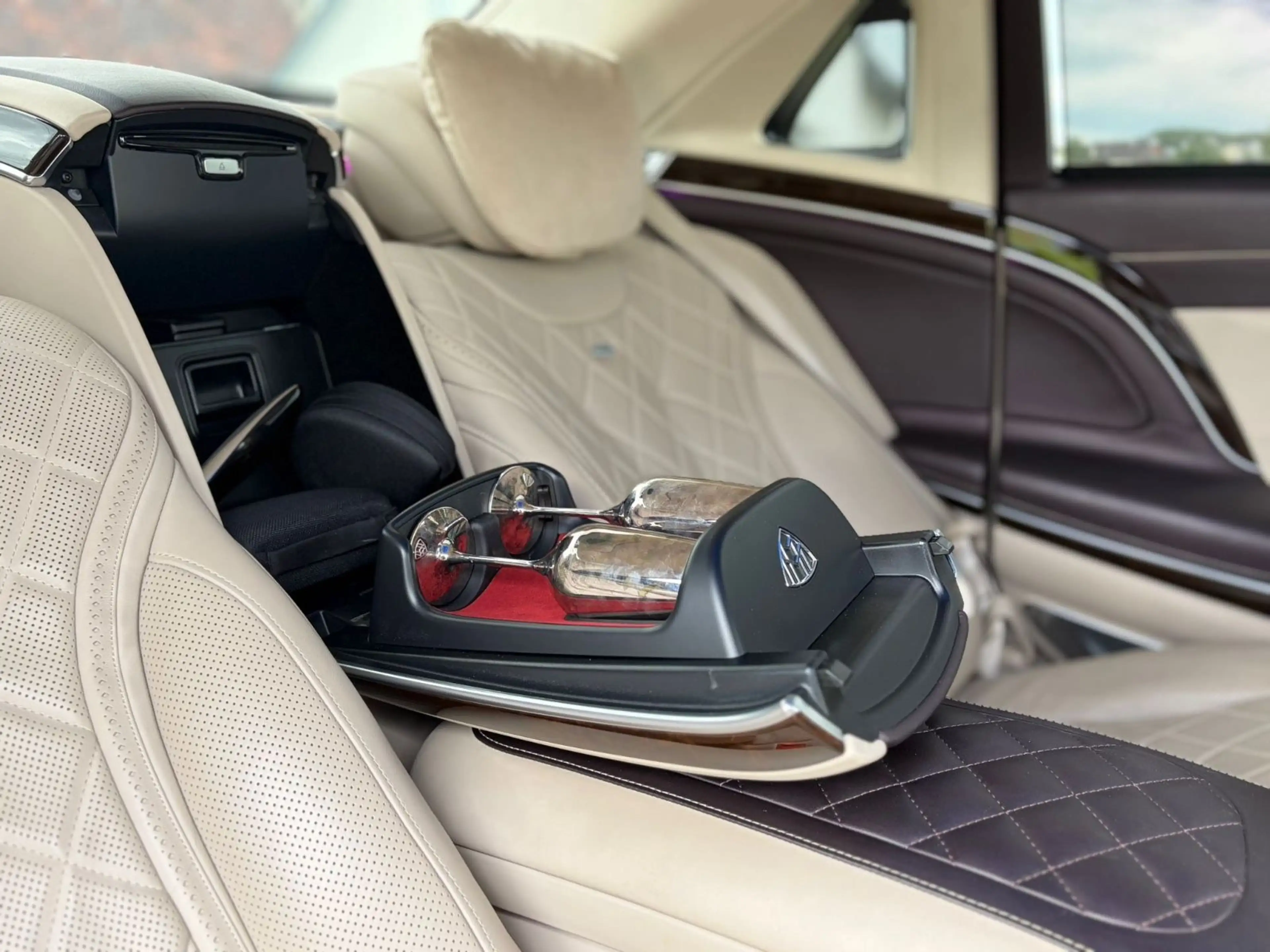 Mercedes-Benz S 500 S Maybach ,BRABUS, Limousine S 500 4Matic — photo 24