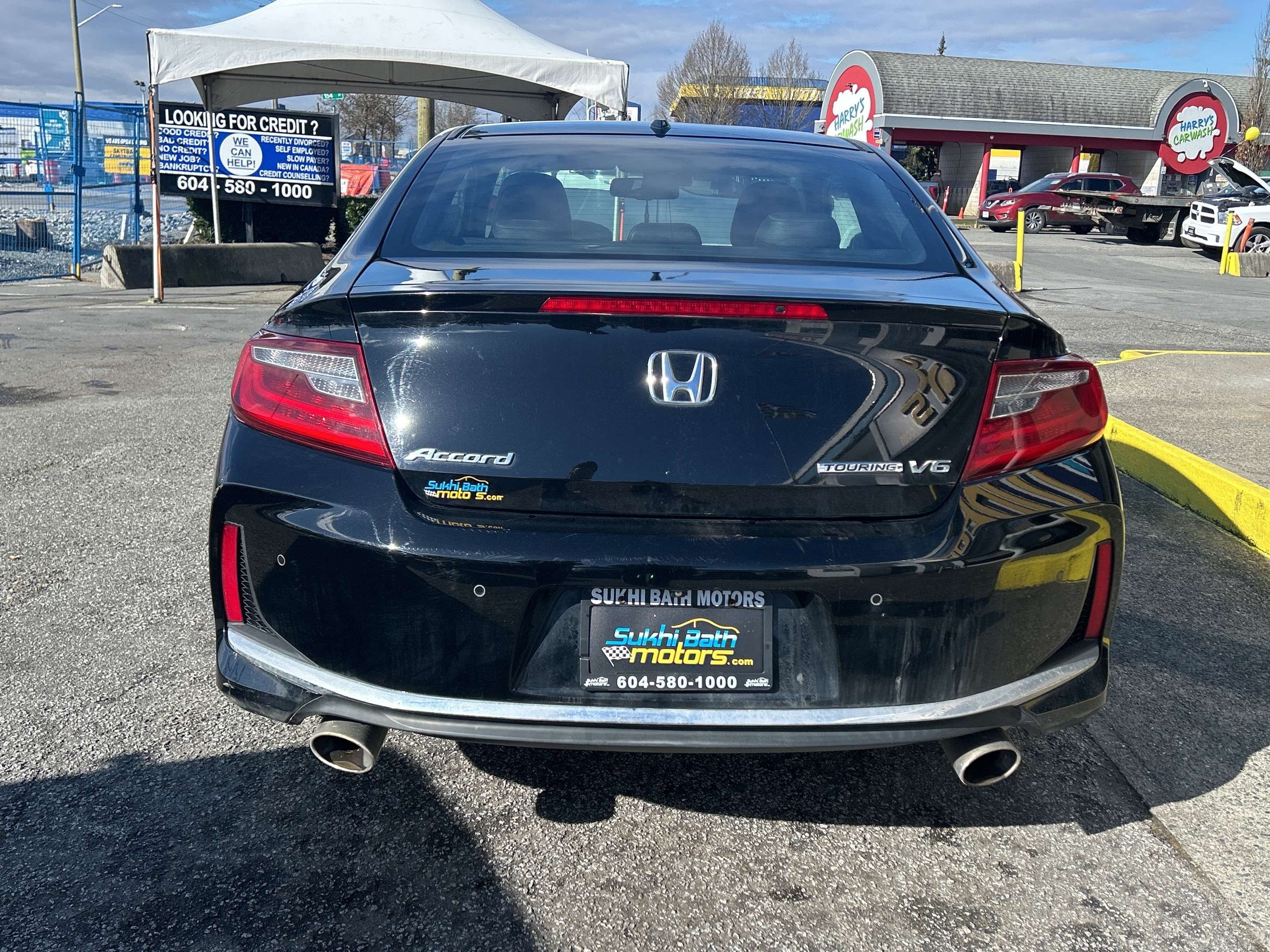 2016 Honda Accord Touring + LEATHER + NAVIGATION + APPLE CARPLAY — снимка 1