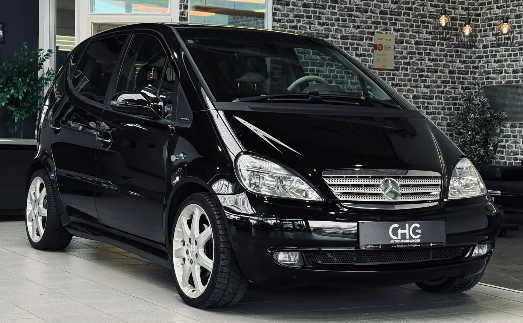 Mercedes-Benz A 210 L Evolution AMG Schwarz - 1