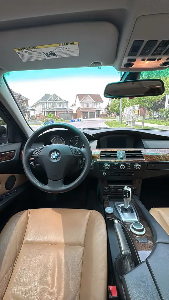 BMW 5 Series photo BMW 5 Series