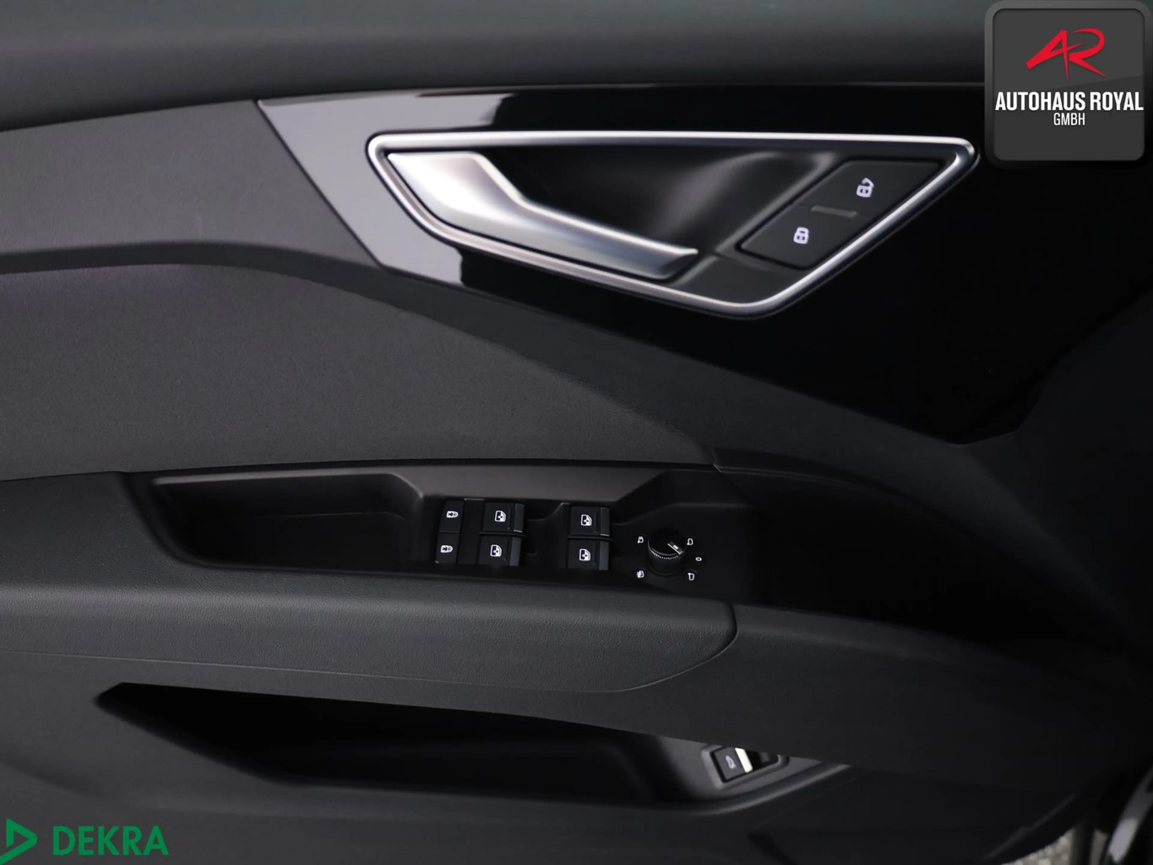 Audi Q4 e-tron 35 S LINE MATRIX,KEYLESS,ACC,KAMERA — photo 14
