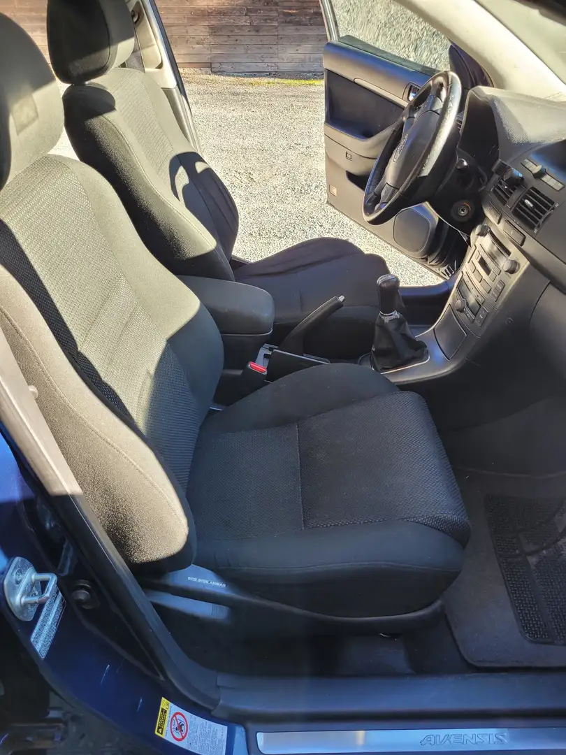 Toyota Avensis SW 2.0 d-4d 16v di intercooler - 2