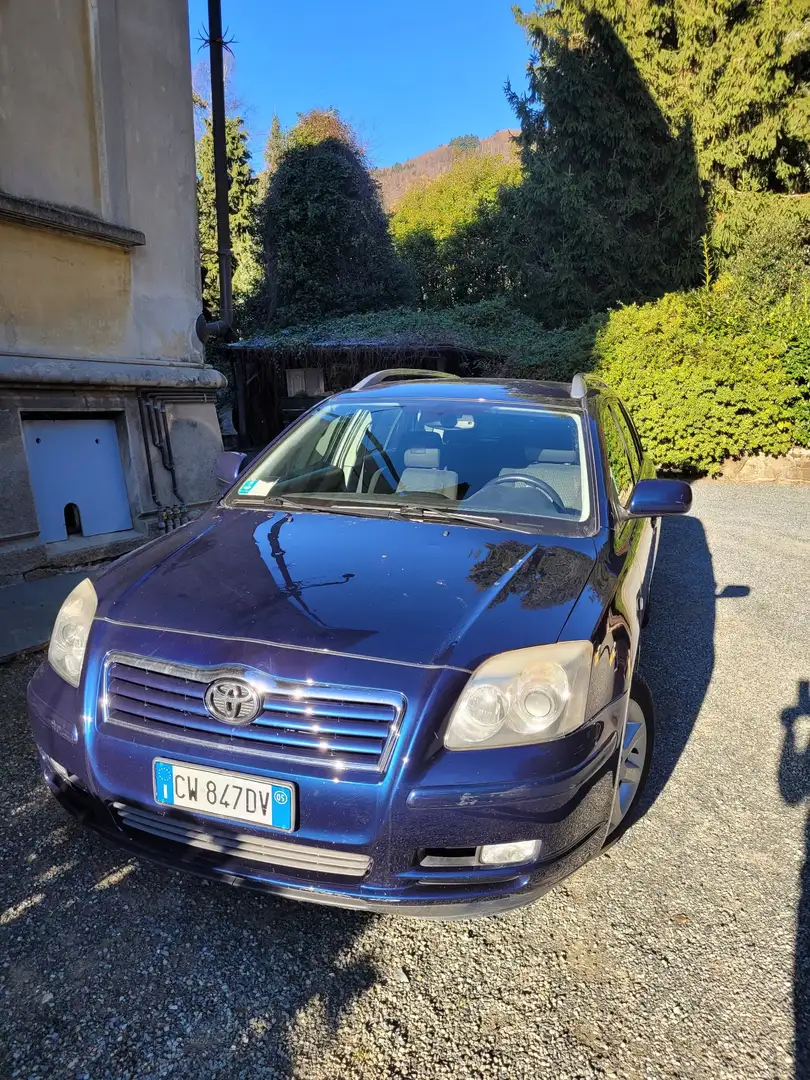 Toyota Avensis SW 2.0 d-4d 16v di intercooler - 1