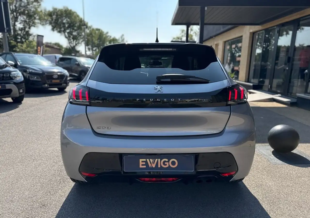 Peugeot 208 208 — photo 21