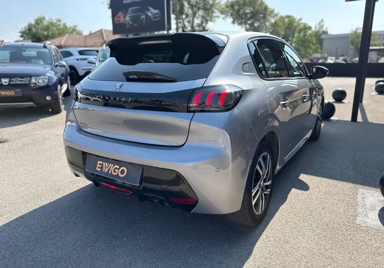 Peugeot 208 208 — photo 2