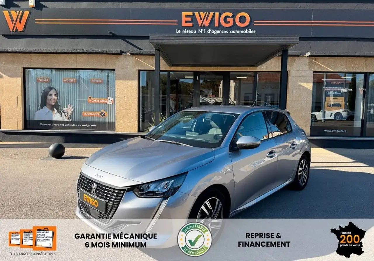 Peugeot 208 208