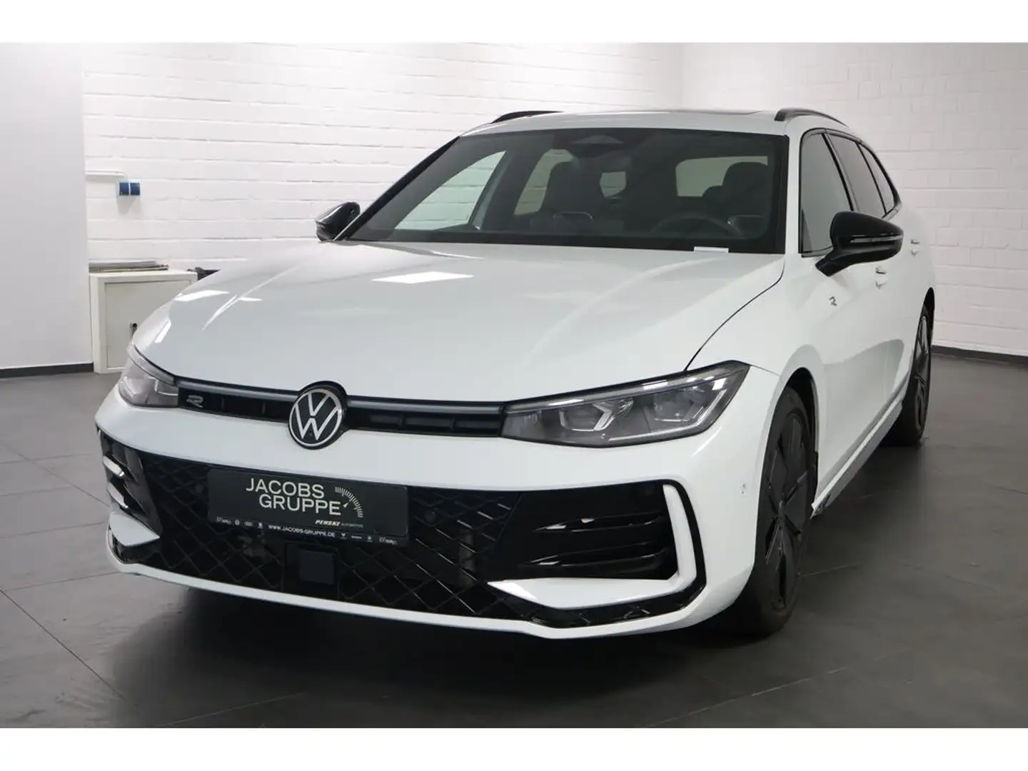 Volkswagen Passat Variant 2.0 TDI 4M R-Line "Black Style" Weiß - 2
