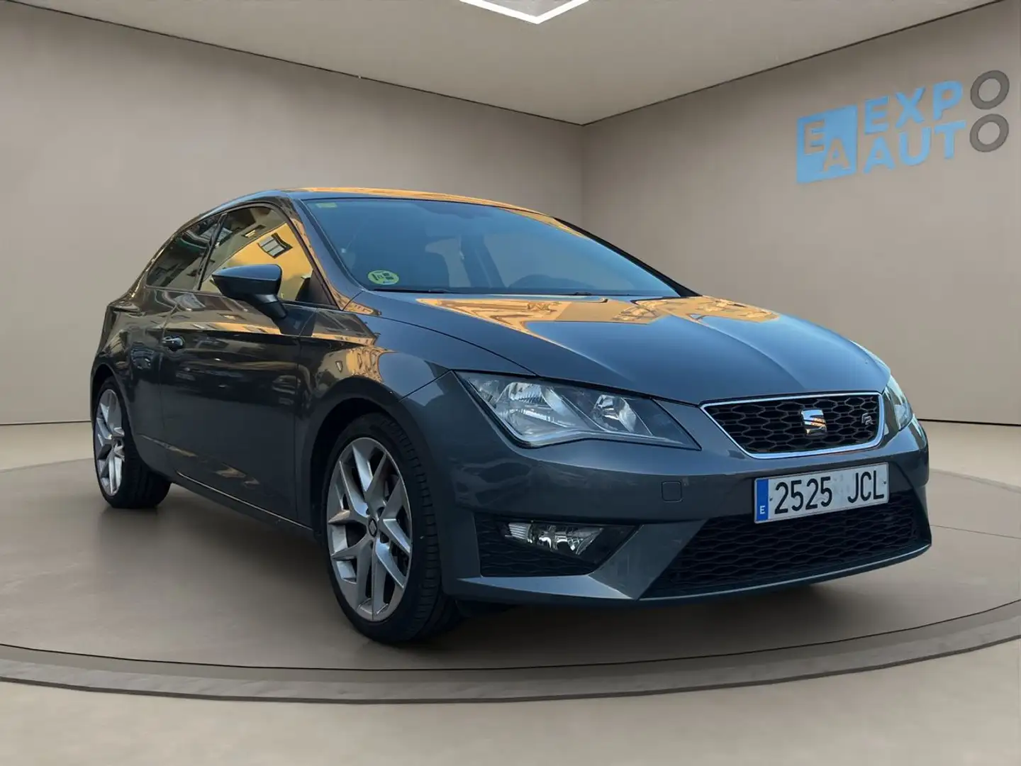 SEAT Leon SC 2.0 TDI 150cv StSp FR Gris - 1