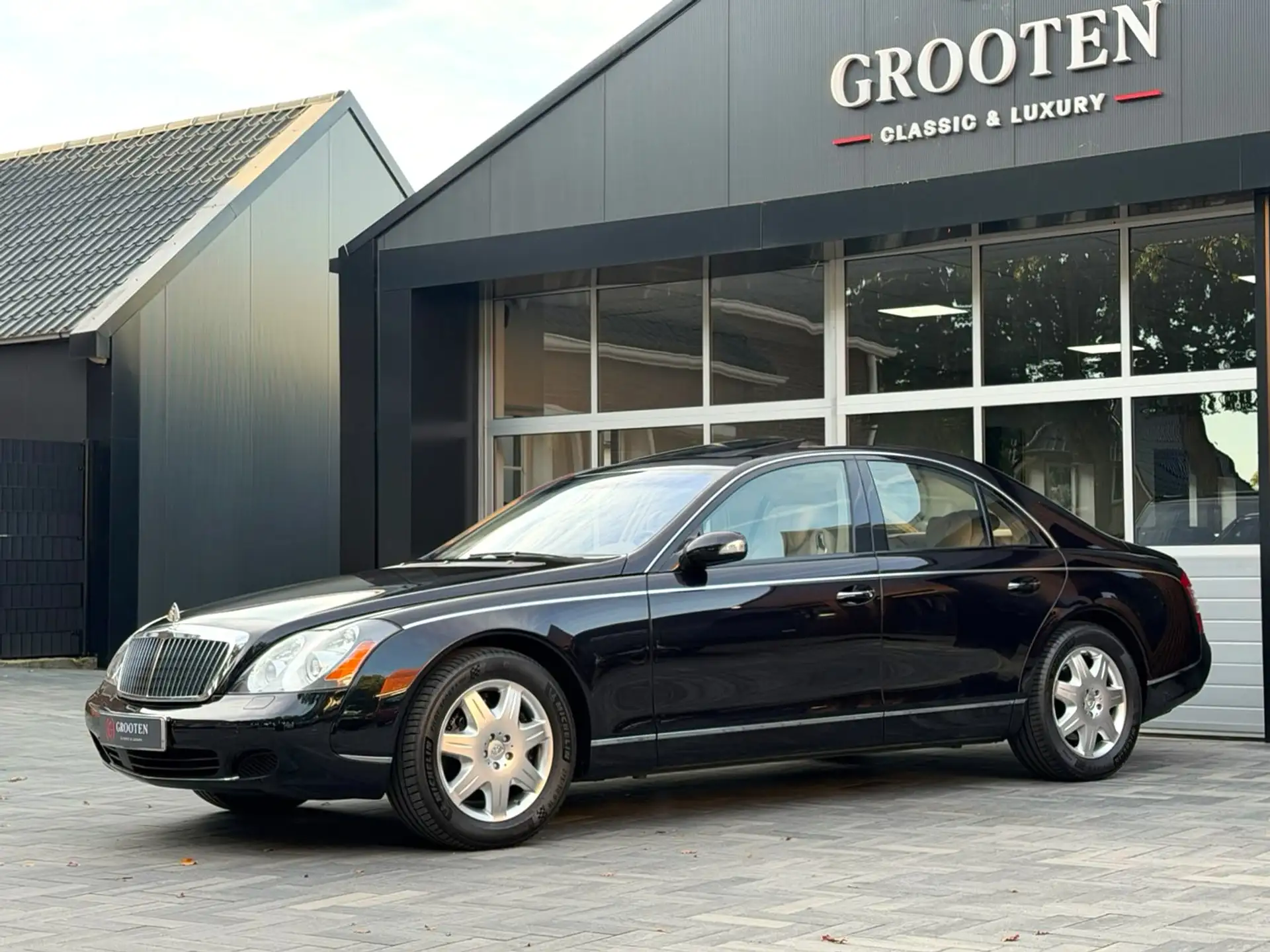 벤츠 S-클래스 57 5.5 V12 2004 검정 사진 1