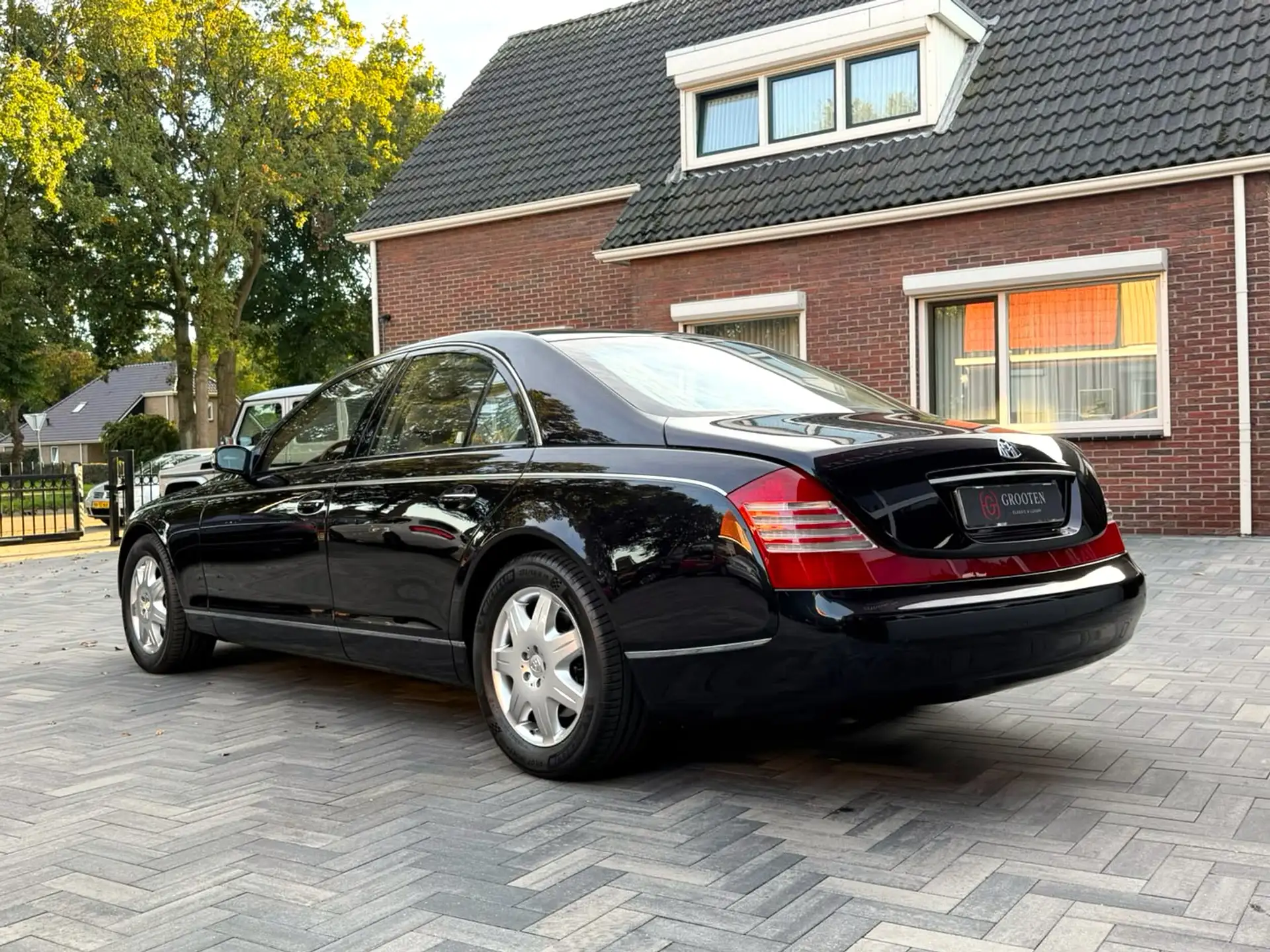 벤츠 S-클래스 57 5.5 V12 2004 검정 사진 4