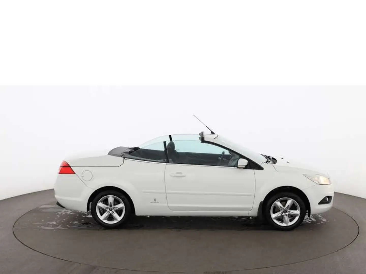 Ford Focus Cabrio 1.6 Trend SITZHZG TEMPOMAT KLIMA Білий - 2