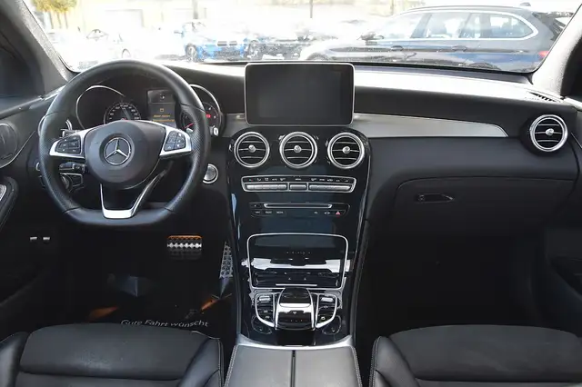 Mercedes-Benz 250 view 14