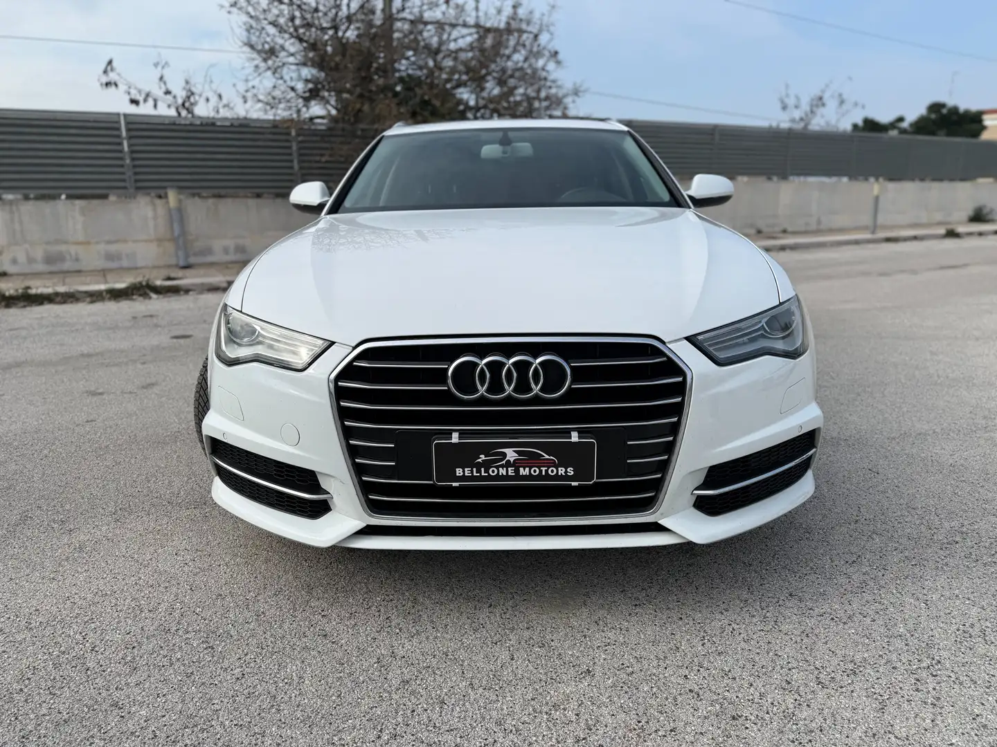 Audi A6 Avant 2.0 tdi ultra Business Plus 190cv s-tronic Blanc - 2